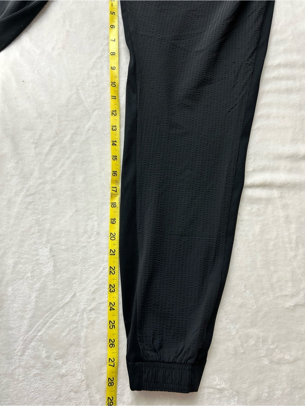Athleta Black Textured Brooklyn Jogger Elastic-Waist & Ankle Pants Size 6 - Picture 7 of 10
